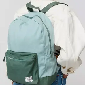 Herschel Supply Co. 经典款双肩背包  2色