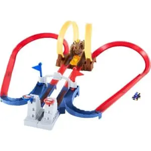 Hot Wheels Mario Kart Bowser's Castle Trackset
