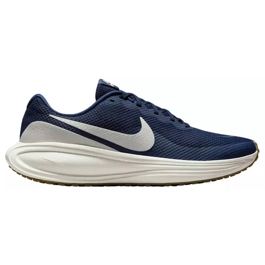 Nike Clothing and Footwear Deals at Dick's Sporting Goods