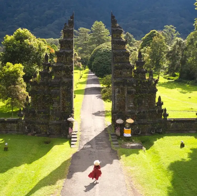 20-Night Southeast Asia Flight, Hotel, and Tour Vacation