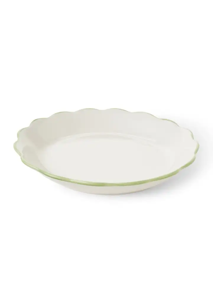 Crown & Ivy Scallop Rim Plate Collection