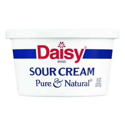 Daisy Pure & Natural Sour Cream 8-oz. Tub