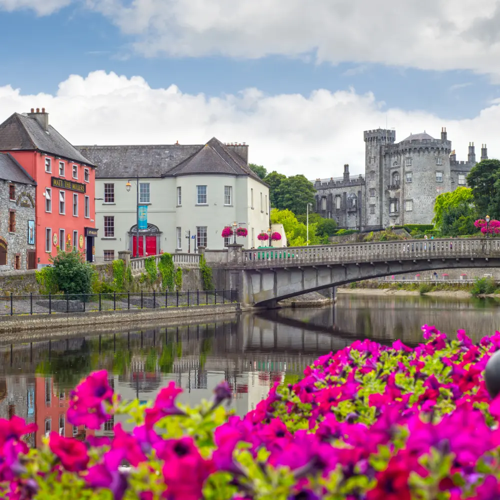 7-Night Ireland Flight, Hotel, and Rental Car Vacation