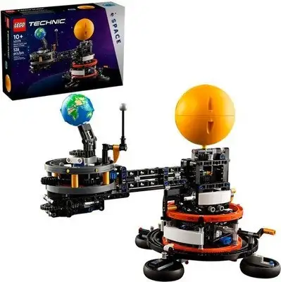 LEGO Technic Planet Earth and Moon in Orbit