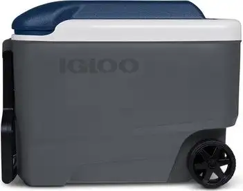 Igloo MaxCold 40-Quart Rolling Cooler