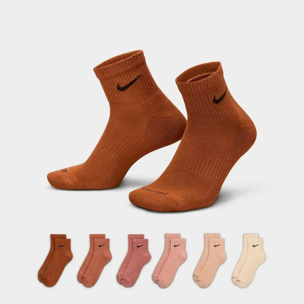 Nike Men's Everyday Plus Cushioned 6-Pack Quarter Training Socks