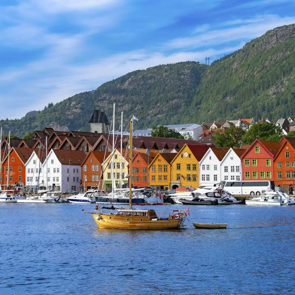 9-Night Norway Fjords Hotel & Guided Tour Vacation