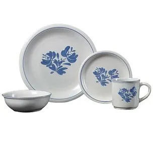 Pfaltzgraff Studio Yorktown 16-Piece Dinnerware Set