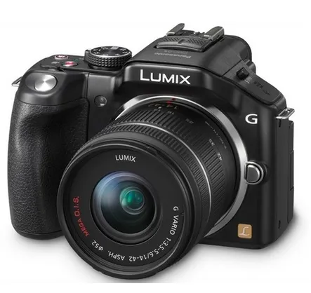 Panasonic DMC-G5KK Camera with 14-42mm Lens + 45-150mm Lens