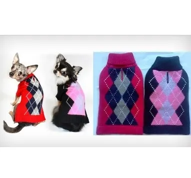 Saveology: $16.99 For a Preppy Pooch Wool-Blend Argyle Pet Sweater - Shipping Included ($37 Value)