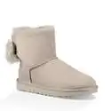 UGG UGG(R) Fluff Bow 雪地靴