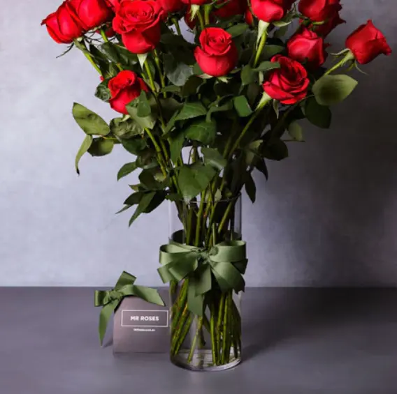 Long Stemmed Red Roses
