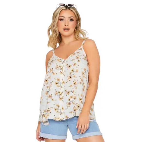 Yours Clothing: New Season Styles as Low as £0.5