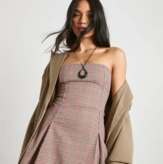 Boohoo 格纹抹胸修身迷你连衣裙
