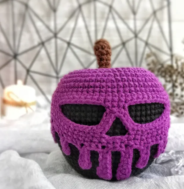 Poisoned Apple Crochet Pattern: Halloween Amigurumi