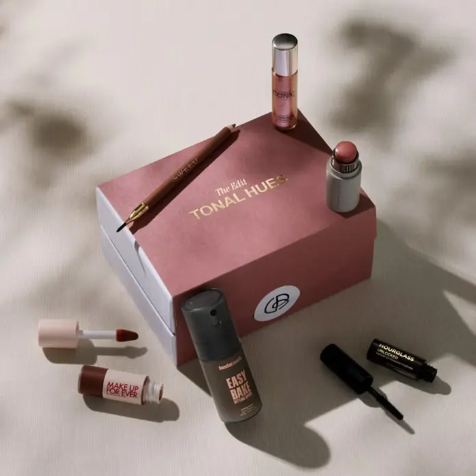 价值超£120!Cult Beauty The Tonal Hue 彩妆盒子