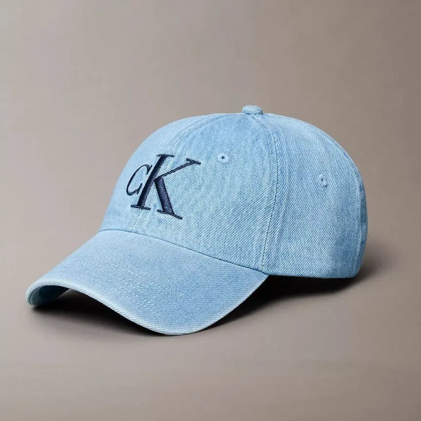 Calvin Klein 徽标牛仔棒球帽