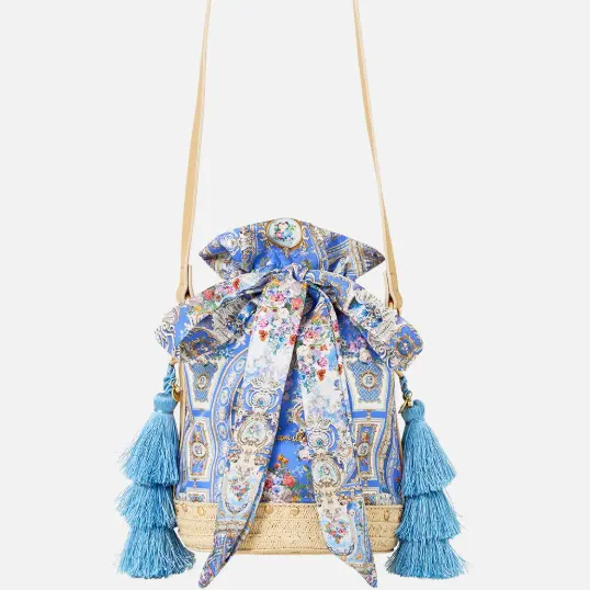 Camilla 系带流苏水桶包