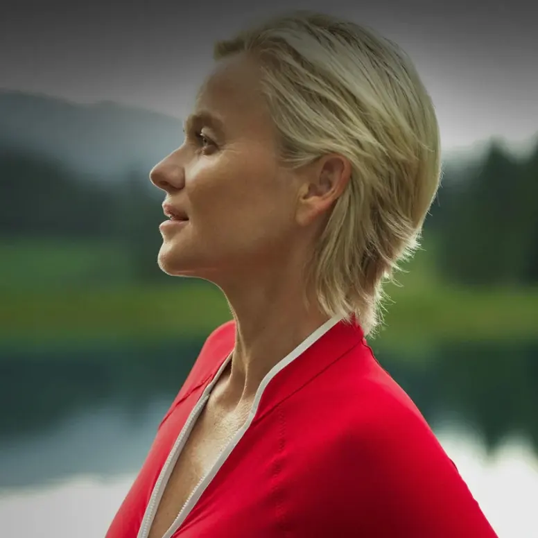 Discover Dr. Barbara Sturm's 21- Day Anti-Inflammatory Reset