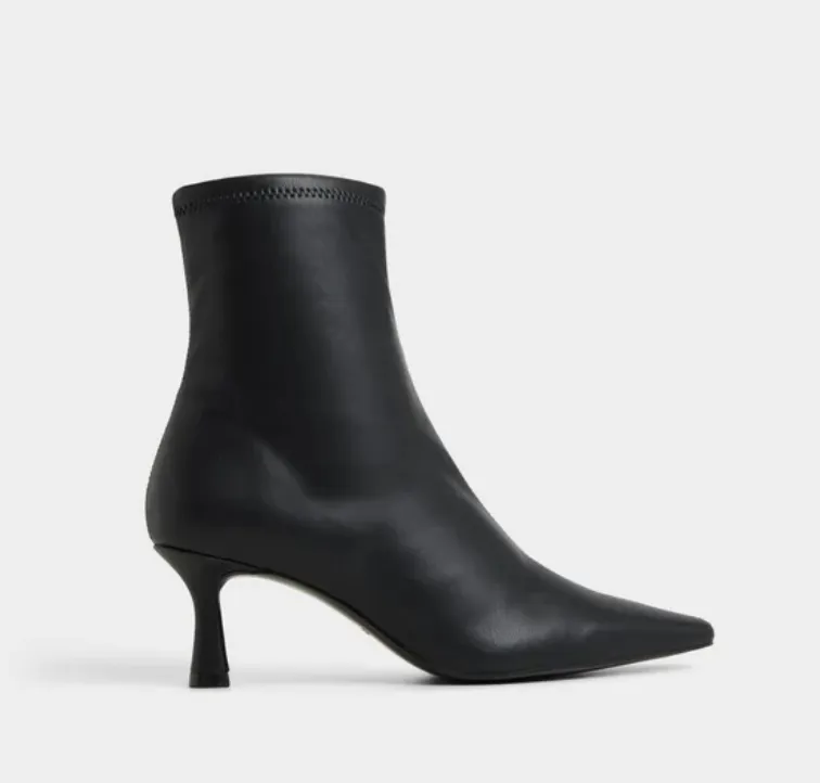 Gavamana 细跟短靴