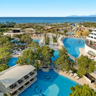 On The Beach：2026暑期游每人低至£135