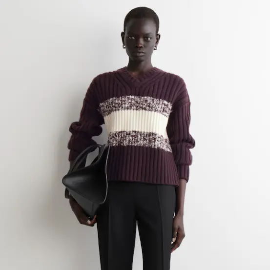 COS 纹理美利奴羊毛V领毛衣