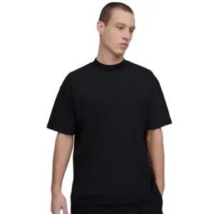 boohooMAN.com UK: Save 40% OFF Essentials