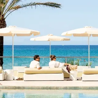 Fergus Hotels: Summer Sale Save Up to 35% OFF