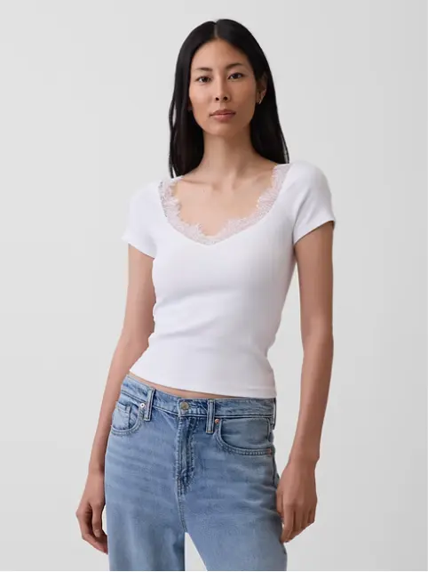 蕾丝边短袖上衣