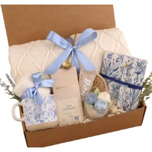 Etsy US: Save Up to 50% OFF Cozy Gift Boxes