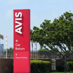 Avis US: Save Up to 35% OFF on Fall Travel